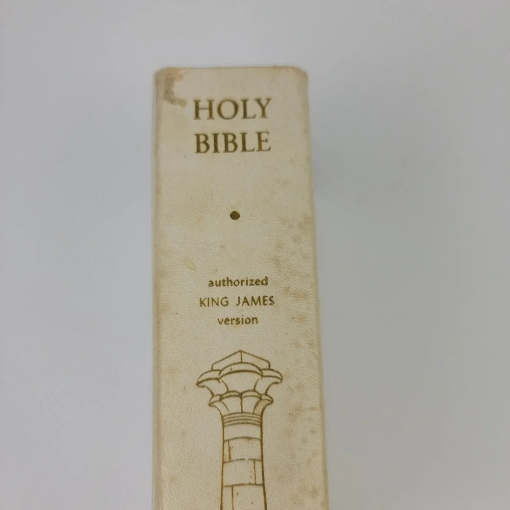Vintage King James Version Holy Bible Books Inc White Hardcover 1961 KJV